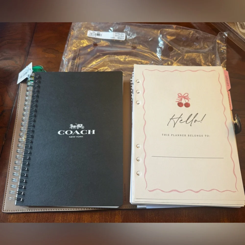 Coach Brown Signature Canvas Organizer planner plus extras. - Picture 8 of 8